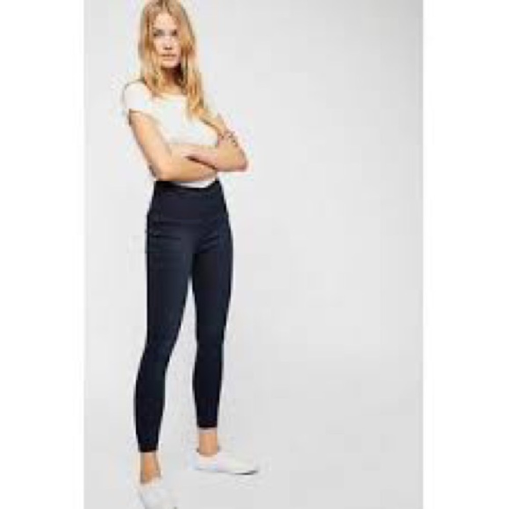 Free People stretch blue jeans with frayed hem